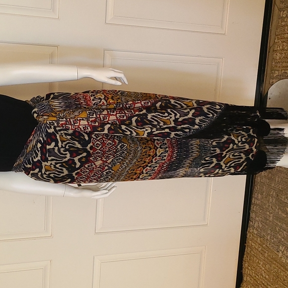 Boho tribal lightweight poncho/scarf - Picture 6 of 13